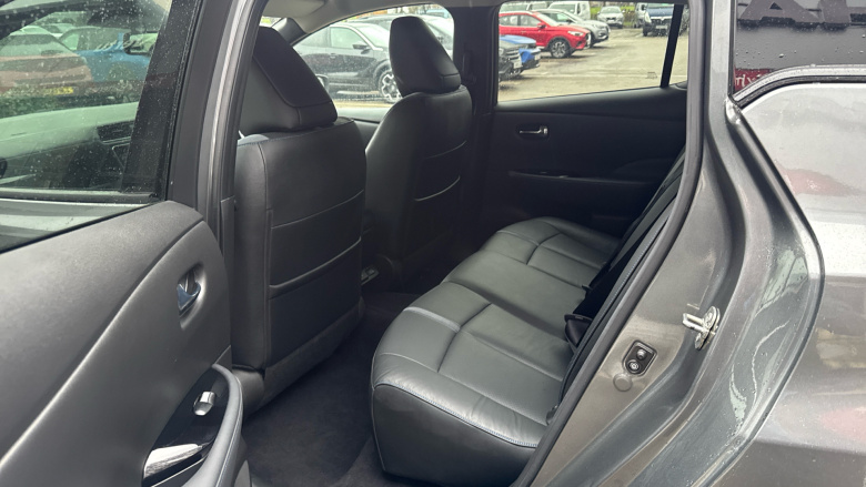 Nissan LEAF 160kW e+ Tekna 59kWh 5dr Auto Electric Hatchback